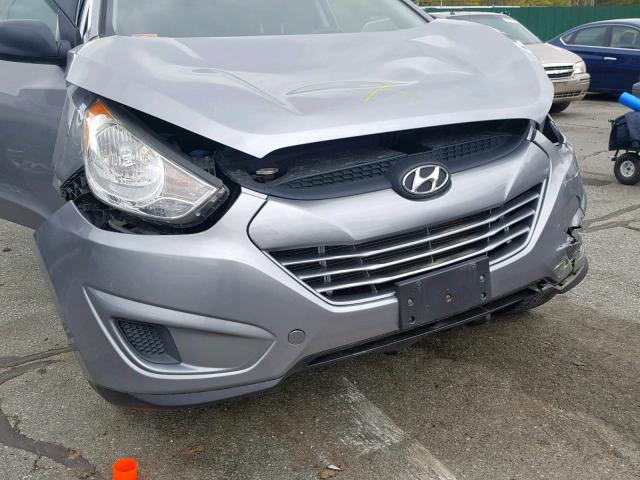 KM8JT3AB3DU704393 - 2013 HYUNDAI TUCSON GL GRAY photo 9