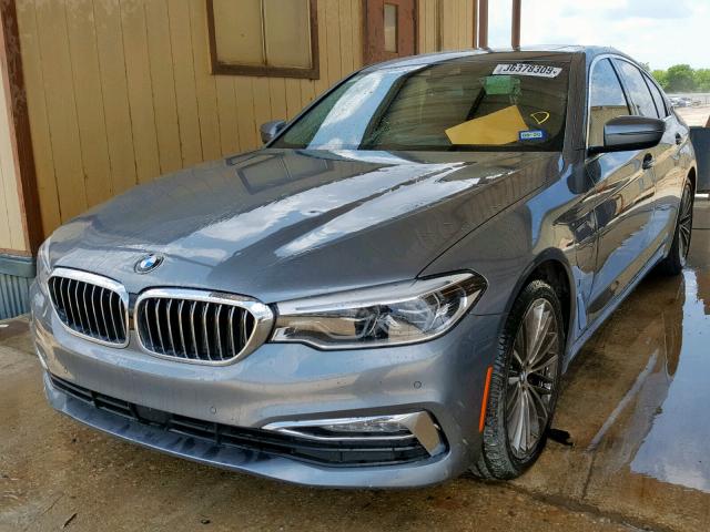 WBAJA9C52JB252204 - 2018 BMW 530E GRAY photo 2