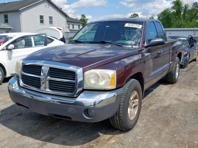 1D7HW42N85S127484 - 2005 DODGE DAKOTA SLT MAROON photo 2