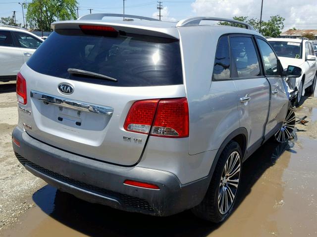 5XYKU4A21BG045160 - 2011 KIA SORENTO EX SILVER photo 4