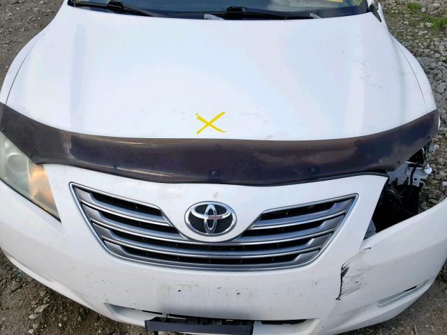 4T1BB46K09U070196 - 2009 TOYOTA CAMRY HYBR WHITE photo 7