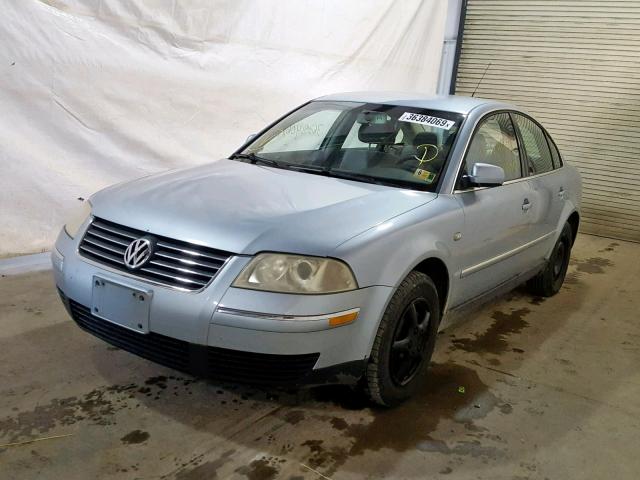 WVWMD63B93E076992 - 2003 VOLKSWAGEN PASSAT GL BLUE photo 2