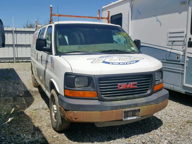 1GTHG39U441240335 - 2004 GMC SAVANA G35 WHITE photo 1