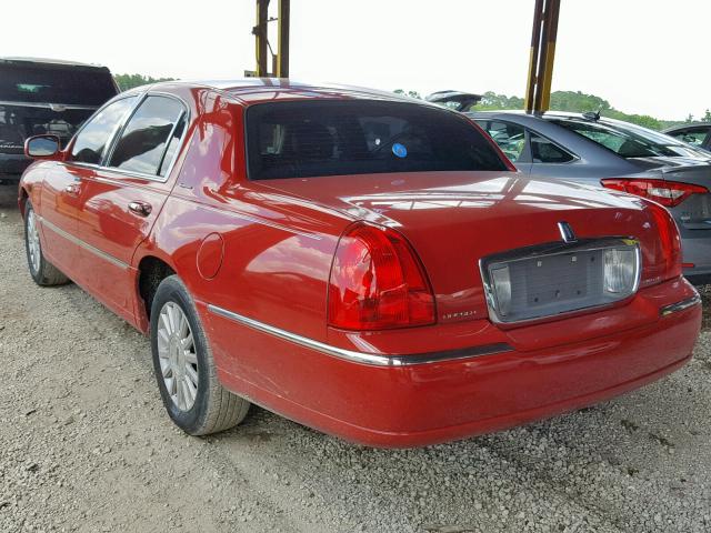 1LNHM81V56Y645491 - 2006 LINCOLN TOWN CAR S RED photo 3