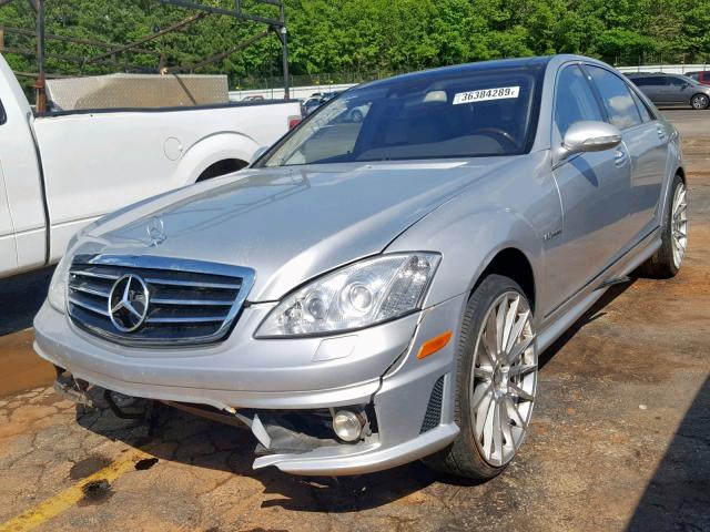 WDDNG79X17A077268 - 2007 MERCEDES-BENZ S 65 AMG SILVER photo 2