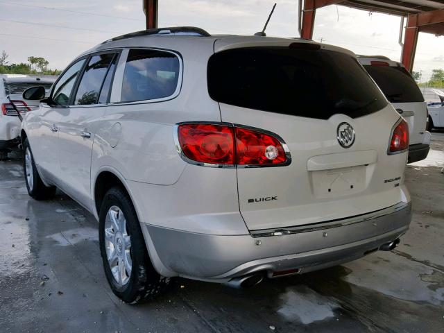 5GAER23788J104730 - 2008 BUICK ENCLAVE CX WHITE photo 3