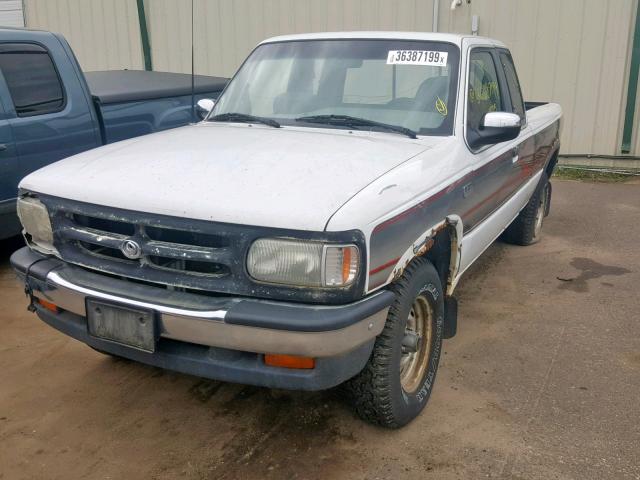 4F4DR17X3RTM50793 - 1994 MAZDA B4000 CAB WHITE photo 2