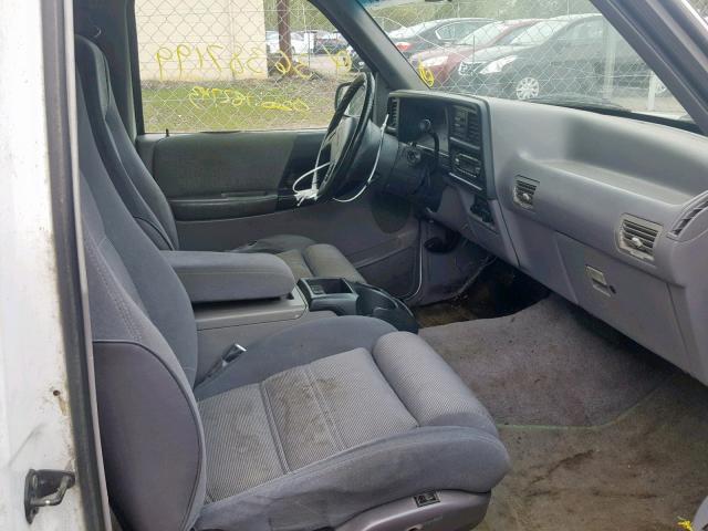 4F4DR17X3RTM50793 - 1994 MAZDA B4000 CAB WHITE photo 5