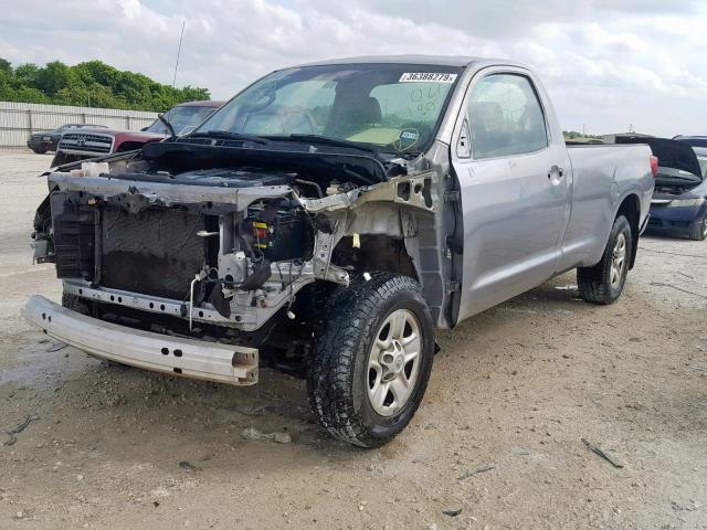 5TFLU5F10AX021180 - 2010 TOYOTA TUNDRA SILVER photo 2