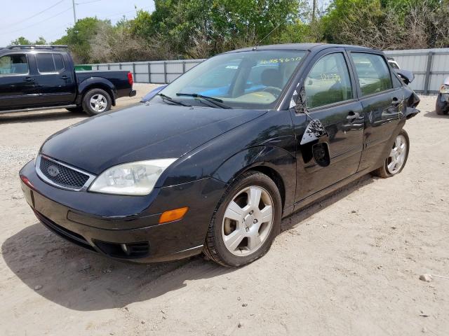 1FAFP34N45W136784 - 2005 FORD FOCUS ZX4  photo 2