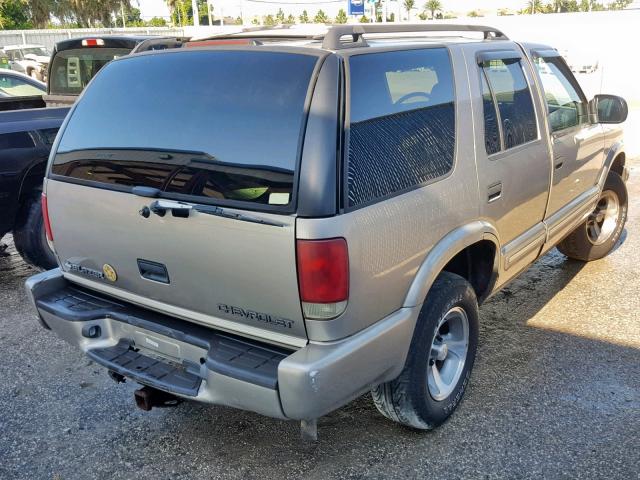 1GNCS13W9Y2364650 - 2000 CHEVROLET BLAZER SILVER photo 4