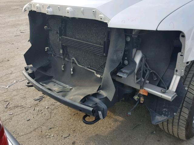 5LMFU28527LJ18823 - 2007 LINCOLN NAVIGATOR 银色 照片 9