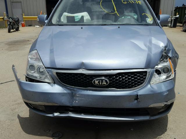 KNDMG4C73E6558703 - 2014 KIA SEDONA LX BLUE photo 9