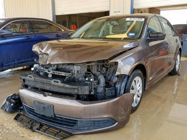 3VW2K7AJ5EM431843 - 2014 VOLKSWAGEN JETTA BASE BROWN photo 2