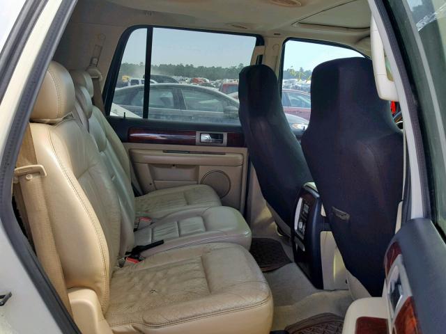 5LMFU27565LJ01294 - 2005 LINCOLN NAVIGATOR 白色 照片 6