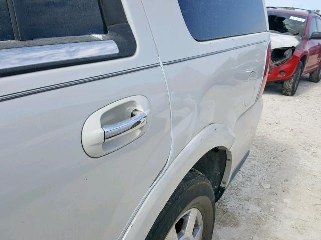 5LMFU27565LJ01294 - 2005 LINCOLN NAVIGATOR 白色 照片 9