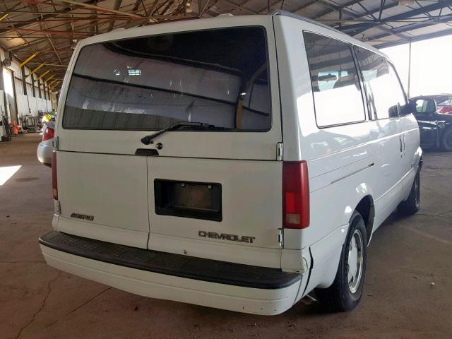 1GNDM19W4YB174275 - 2000 CHEVROLET ASTRO WHITE photo 4