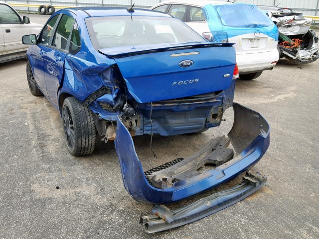 1FAHP3GN9AW197157 - 2010 FORD FOCUS SES BLUE photo 3