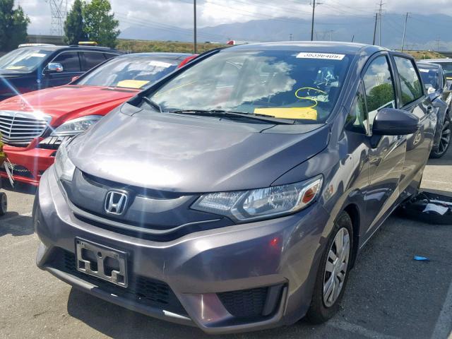 3HGGK5G52FM772868 - 2015 HONDA FIT LX GRAY photo 2