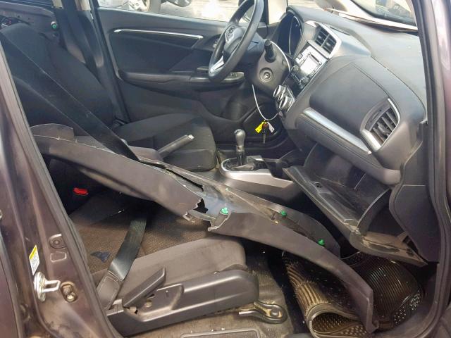 3HGGK5G52FM772868 - 2015 HONDA FIT LX GRAY photo 5