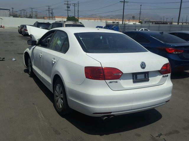 3VW2K7AJ7EM329363 - 2014 VOLKSWAGEN JETTA BASE Սպիտակ լուսանկար 3