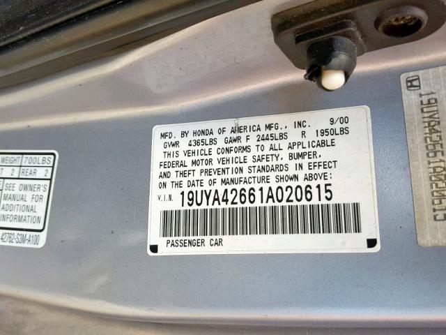 19UYA42661A020615 - 2001 ACURA 3.2CL TYPE SILVER photo 10