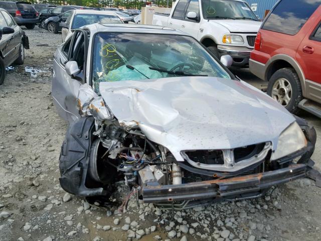 19UYA42661A020615 - 2001 ACURA 3.2CL TYPE SILVER photo 9
