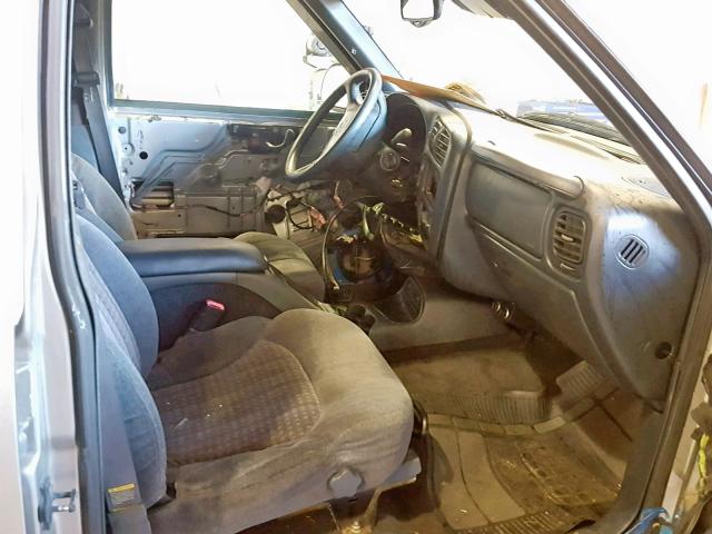 1GNDT13W5W2288987 - 1998 CHEVROLET BLAZER TAN photo 5