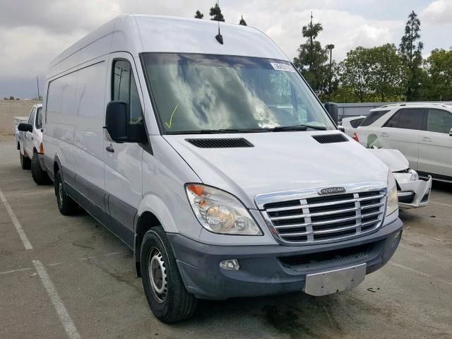 WDYPE8CC7D5746365 - 2013 FREIGHTLINER SPRINTER 2 WHITE photo 1