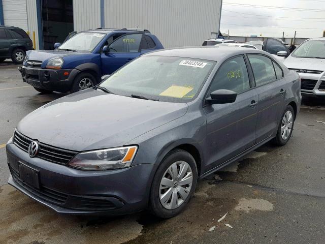 3VW2K7AJ4CM394863 - 2012 VOLKSWAGEN JETTA BASE GRAY photo 2