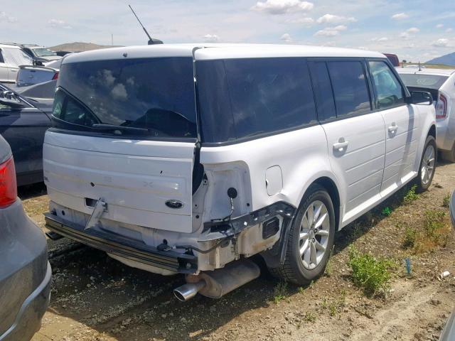 2FMGK5B87JBA15101 - 2018 FORD FLEX SE WHITE photo 4