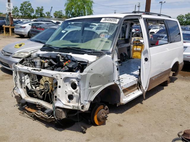 1GNDM19W31B102649 - 2001 CHEVROLET ASTRO WHITE photo 2