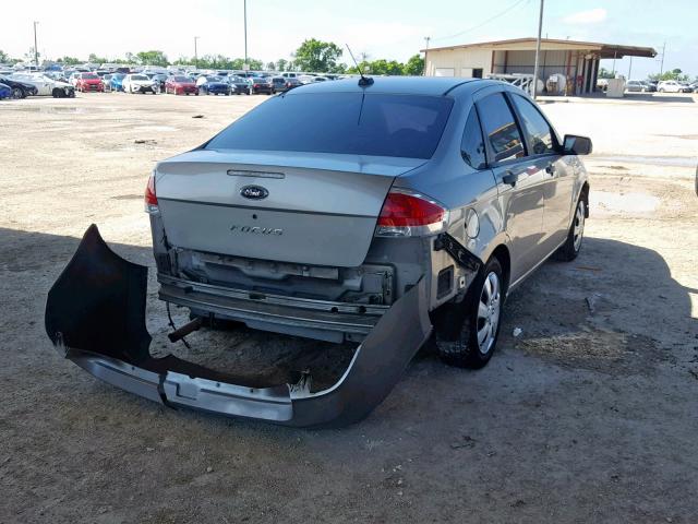 1FAHP34N78W243986 - 2008 FORD FOCUS S/SE GRAY photo 4