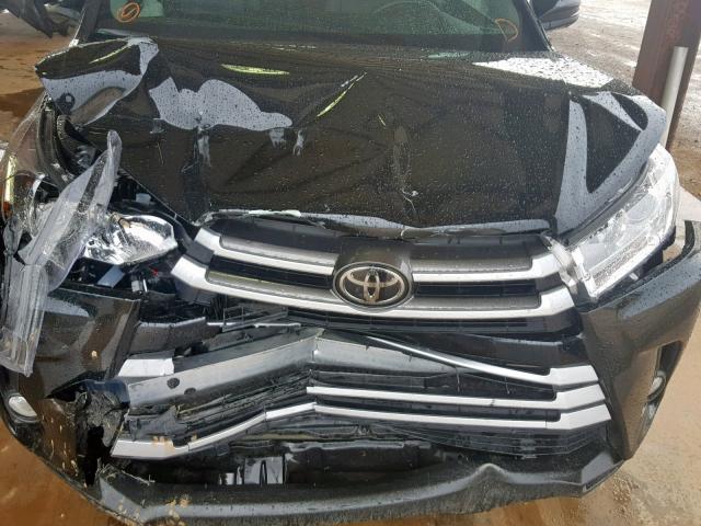 5TDKZRFHXHS216561 - 2017 TOYOTA HIGHLANDER BLACK photo 7