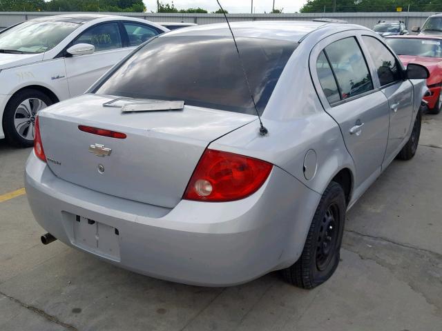 1G1AL58F287296233 - 2008 CHEVROLET COBALT LT SILVER photo 4