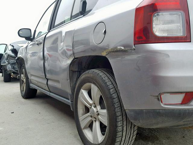1C4NJCBA7GD734230 - 2016 JEEP COMPASS SP 灰色 照片 9