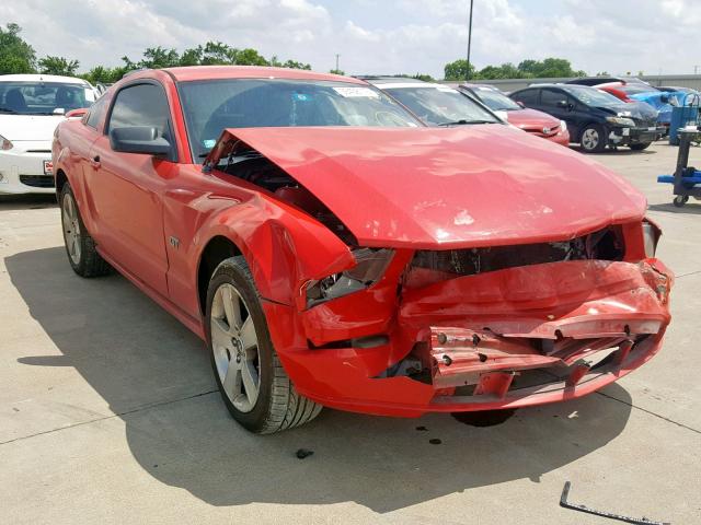 1ZVFT82H065238345 - 2006 FORD MUSTANG GT RED photo 1