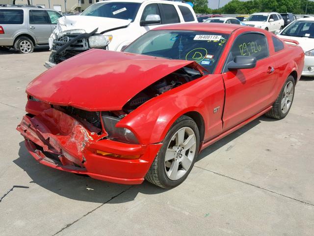 1ZVFT82H065238345 - 2006 FORD MUSTANG GT RED photo 2