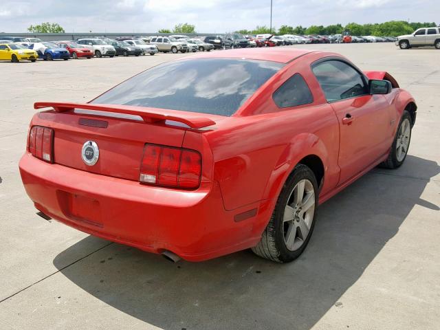 1ZVFT82H065238345 - 2006 FORD MUSTANG GT RED photo 4