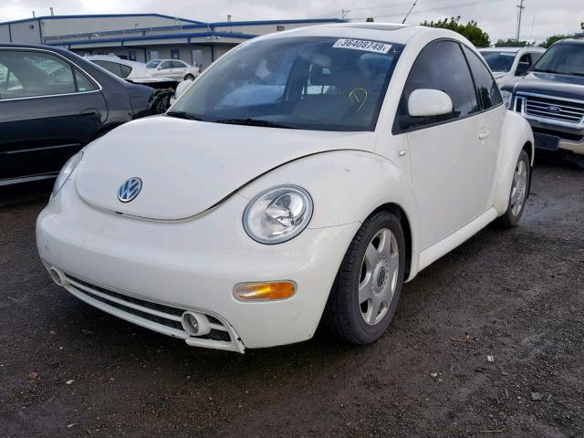 3VWCA21C4YM439724 - 2000 VOLKSWAGEN NEW BEETLE თეთრი ფოტო 2