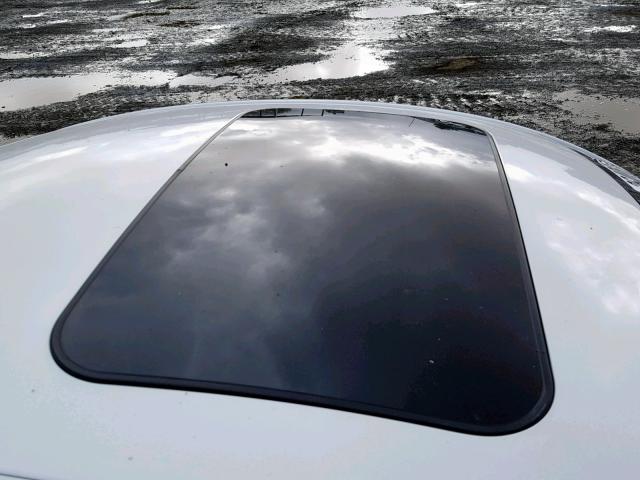 3VWCA21C4YM439724 - 2000 VOLKSWAGEN NEW BEETLE თეთრი ფოტო 9