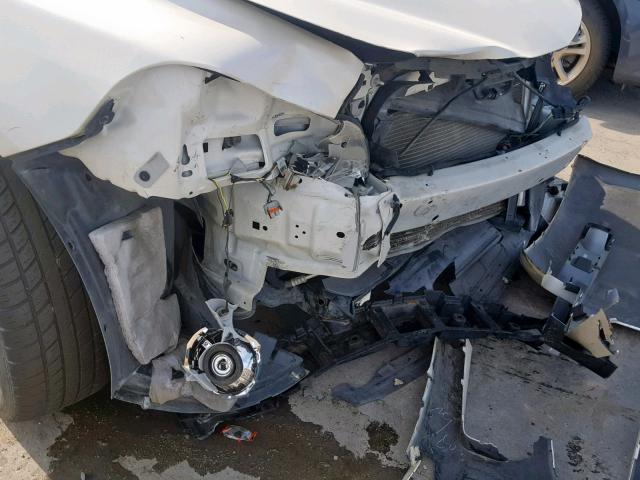 1G1ZE5EBXAF216722 - 2010 CHEVROLET MALIBU LTZ თეთრი ფოტო 9