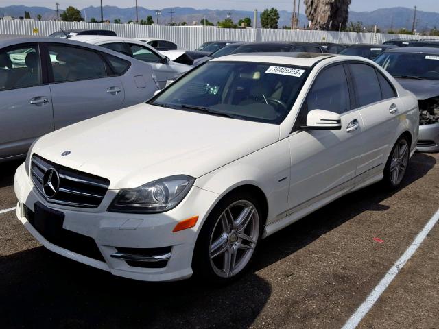 WDDGF4HB7CR218856 - 2012 MERCEDES-BENZ C 250 WHITE photo 2