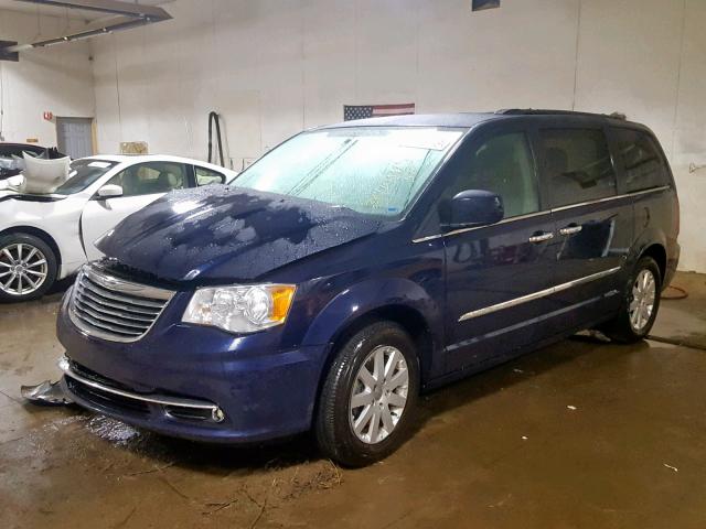 2C4RC1BG7FR675633 - 2015 CHRYSLER TOWN & COU BLUE photo 2