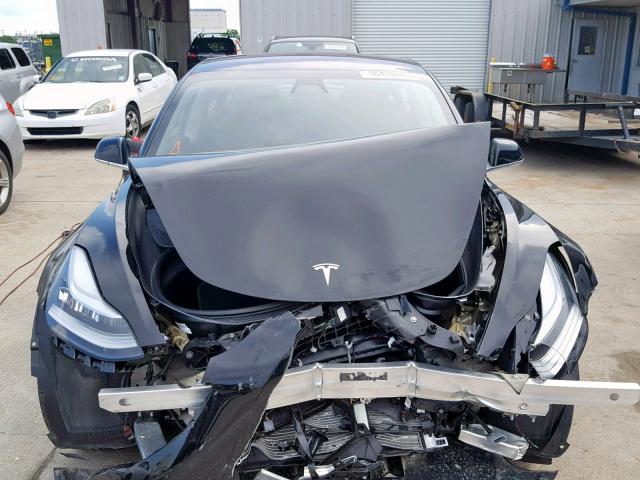 5YJ3E1EA0JF176118 - 2018 TESLA MODEL 3 BLACK photo 7