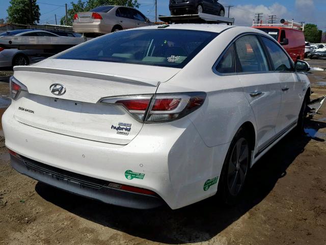 KMHE54L20GA029820 - 2016 HYUNDAI SONATA PLU WHITE photo 4