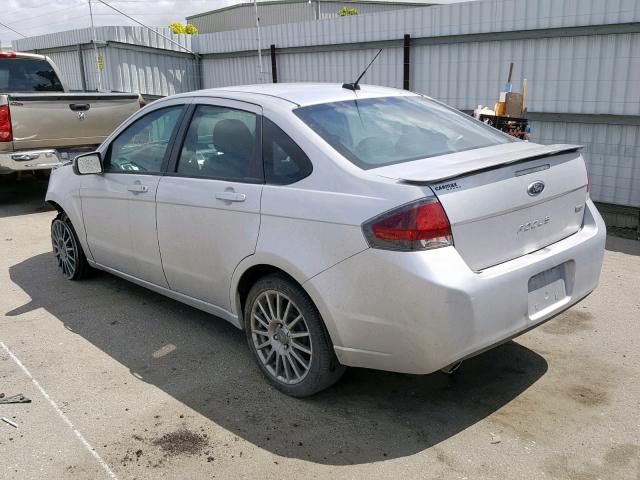 1FAHP3GN6AW106894 - 2010 FORD FOCUS SES SILVER photo 3