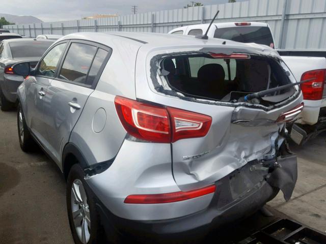 KNDPB3A21D7506296 - 2013 KIA SPORTAGE B SILVER photo 3