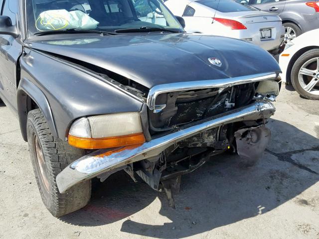 1B7HL48X82S500790 - 2002 DODGE DAKOTA QUA GRAY photo 9