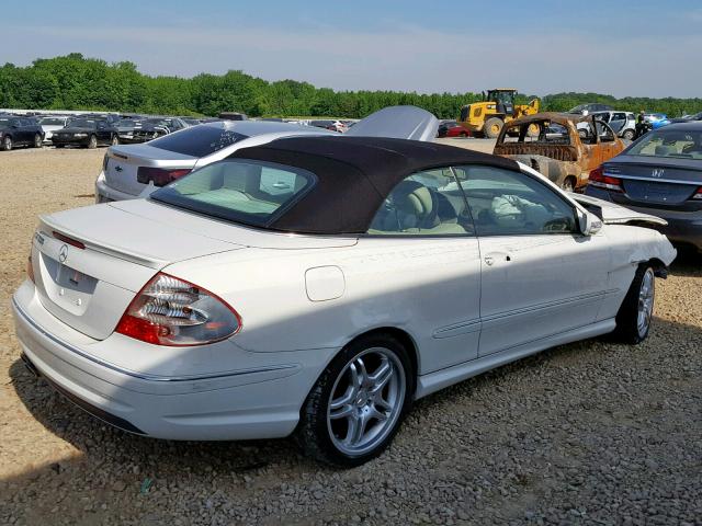 WDBTK72F88T095711 - 2008 MERCEDES-BENZ CLK 550 WHITE photo 4